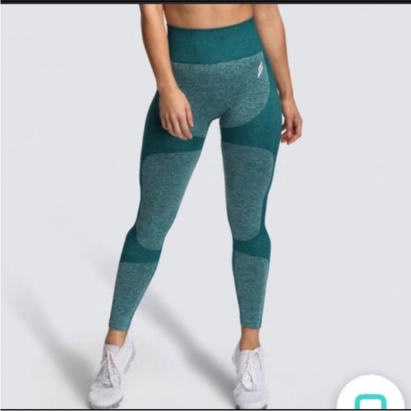 DOYOUEVEN Pants - NWT Doyoueven Teal-ish color IMPACT seamless workout pants